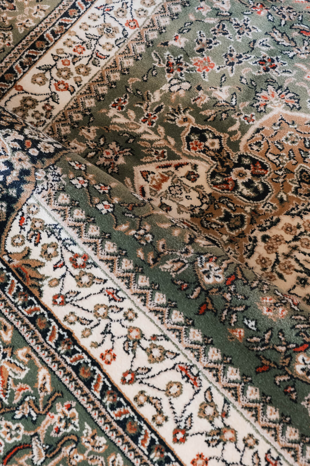 Benevolence 5235 Green