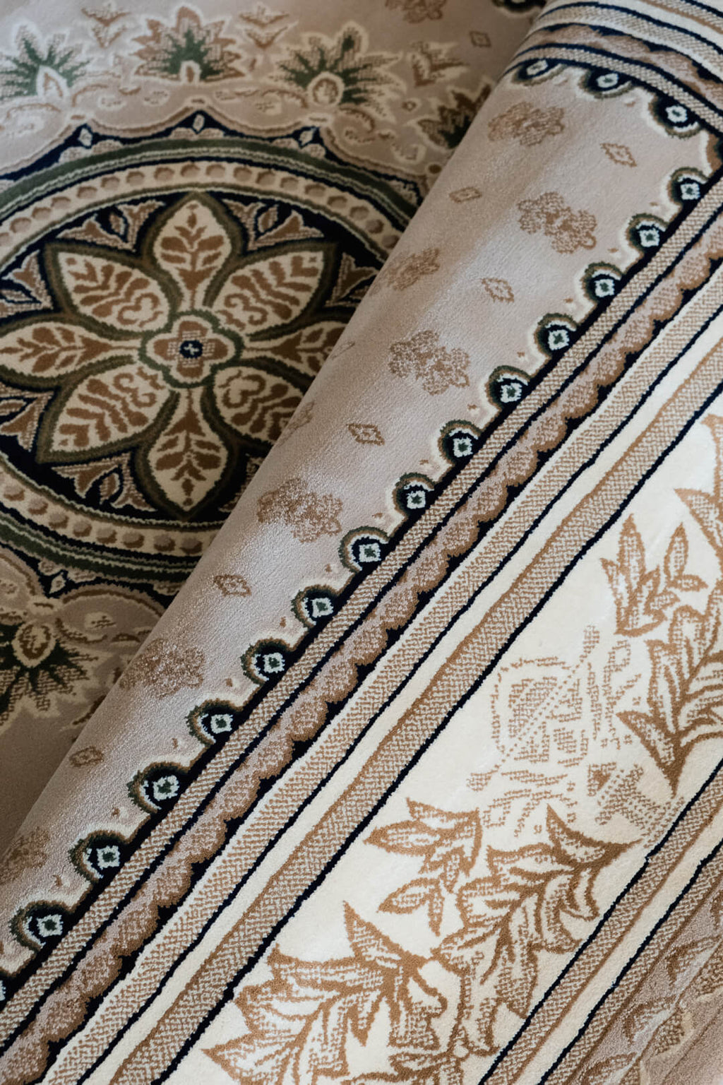 Benevolence T10 Beige